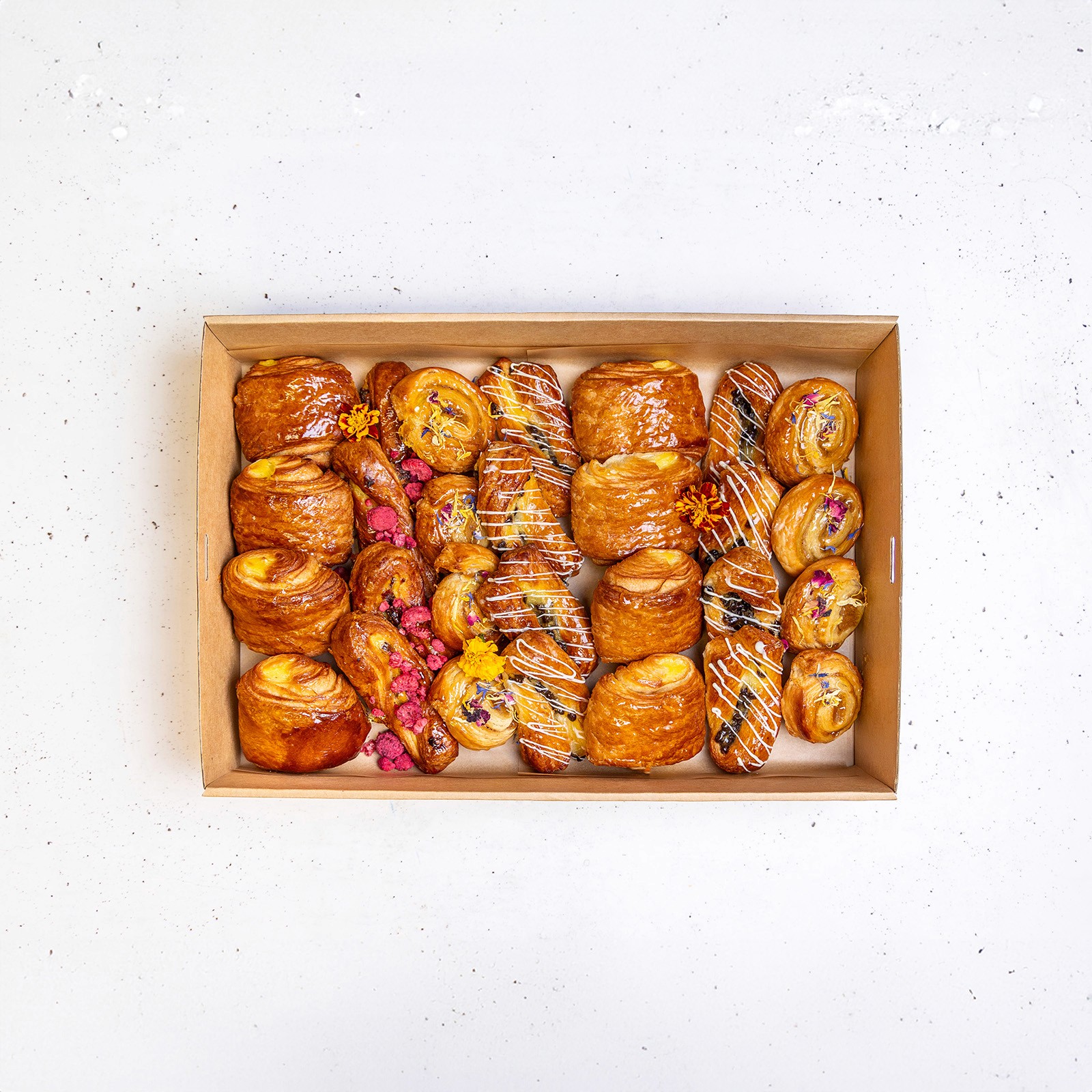 Mixed fruit & cinnamon mini danish – freshly baked with a delicious sweet & fruity glaze