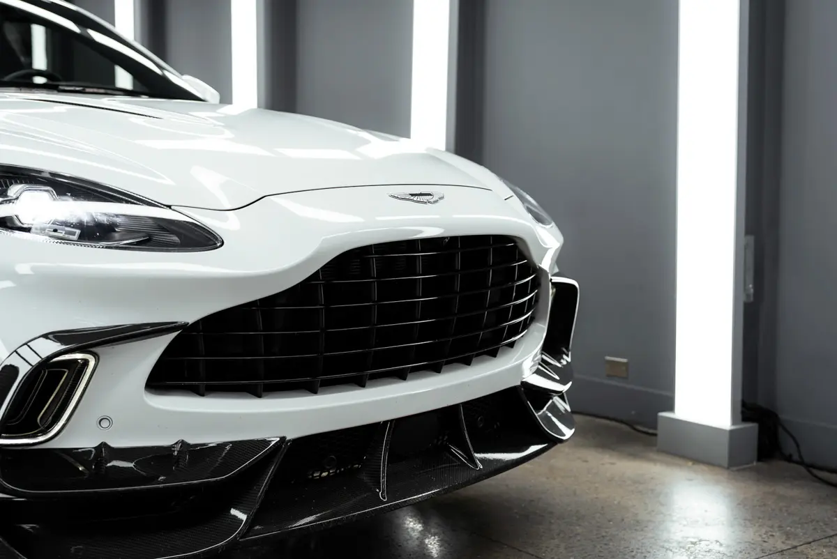 2021 Aston Martin DBX photo 15