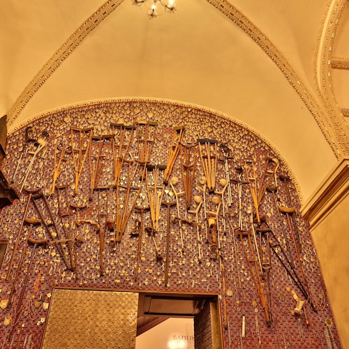 Интерьер базилики