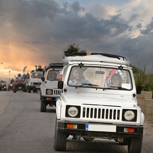 Gozo: Guided Sunset Jeep Tour + Roundtrip Transfer tickets in Gozo