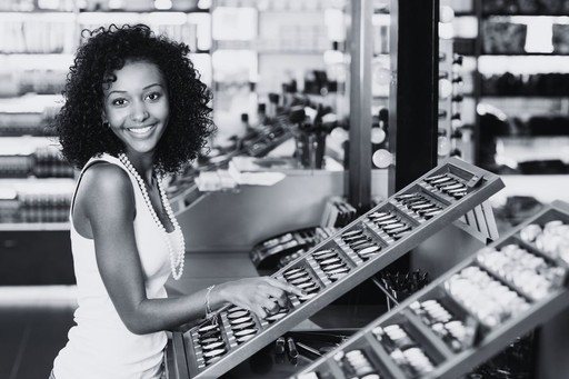 from-seller-to-advisor-how-empowerment-is-changing-the-role-of-retail-employees-header