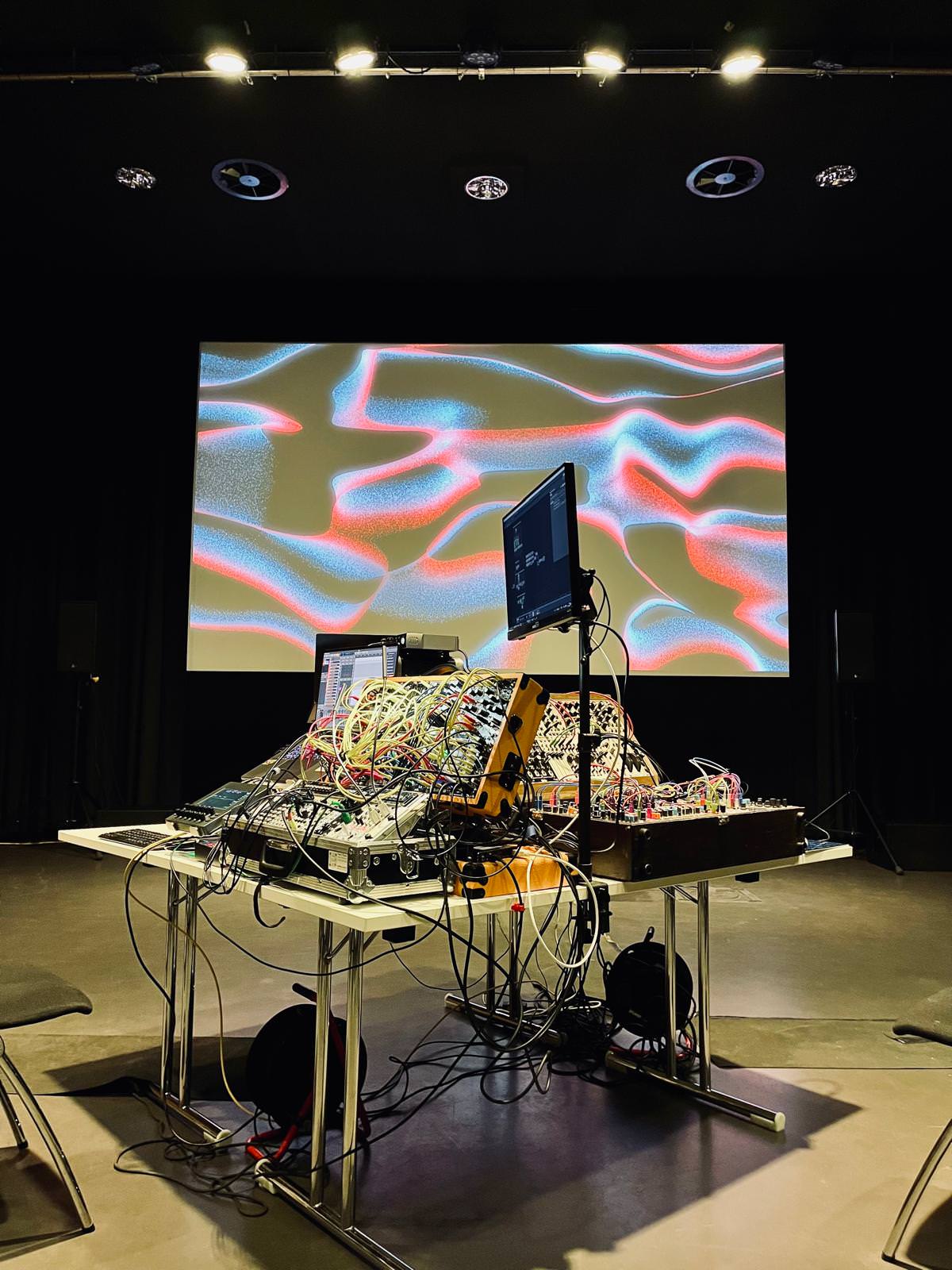URBANRECALL 07, KHM Aula, Filzengraben 2, Cologne, 2025