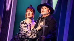 Pressebillede fra Broadway-opsætningen af Beetlejuice