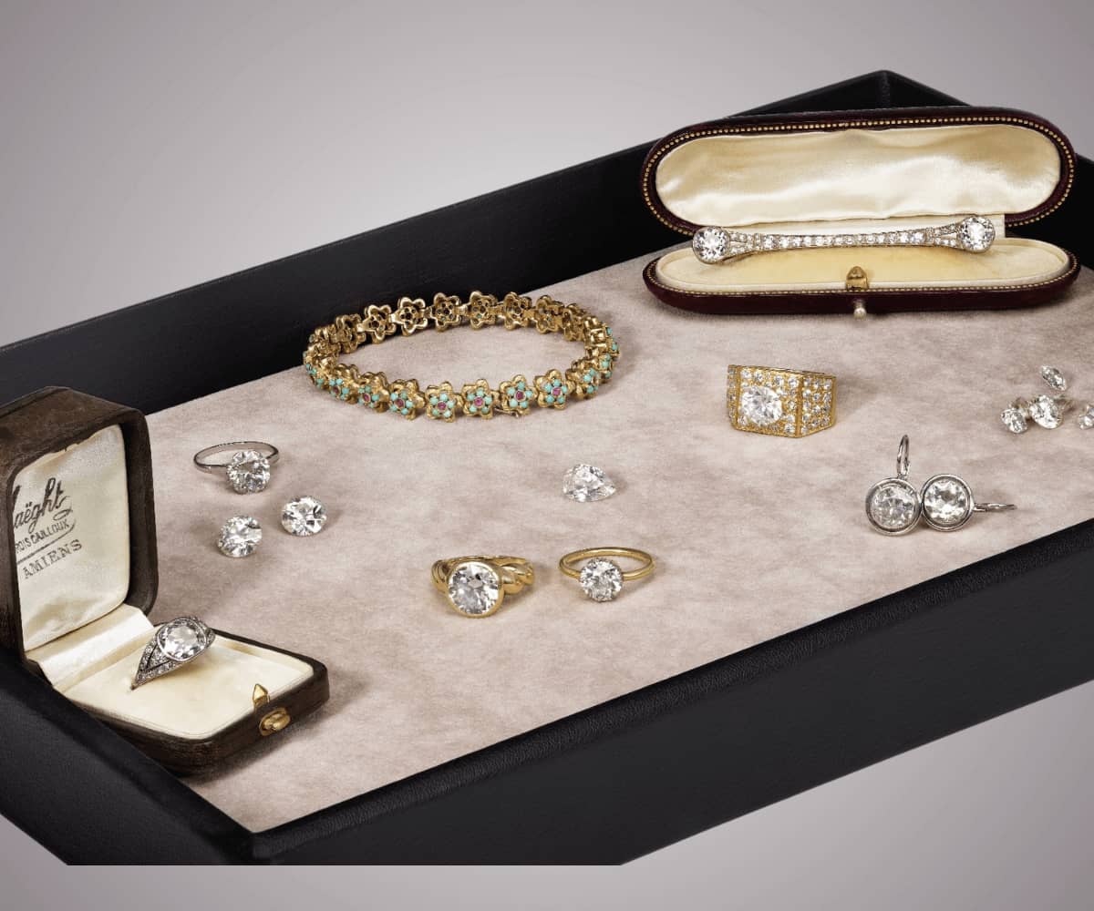 Présentoir à bijoux