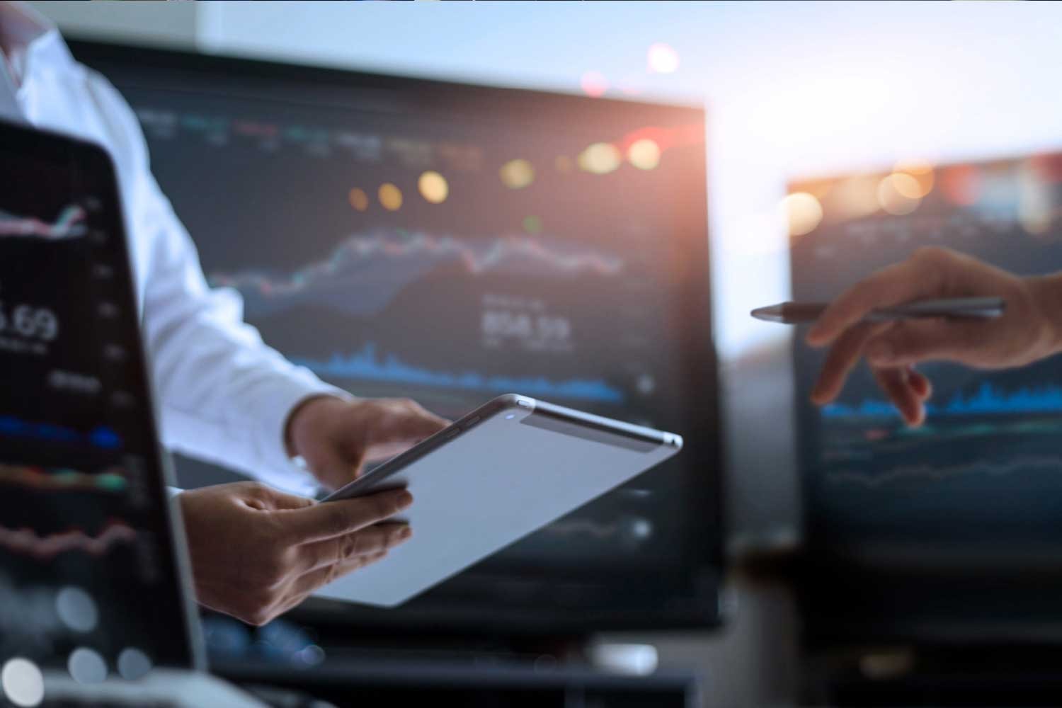 Análise de dados em tempo real com gráficos em telas e uso de tablet em ambiente de TI - FindUP - BIA em TI