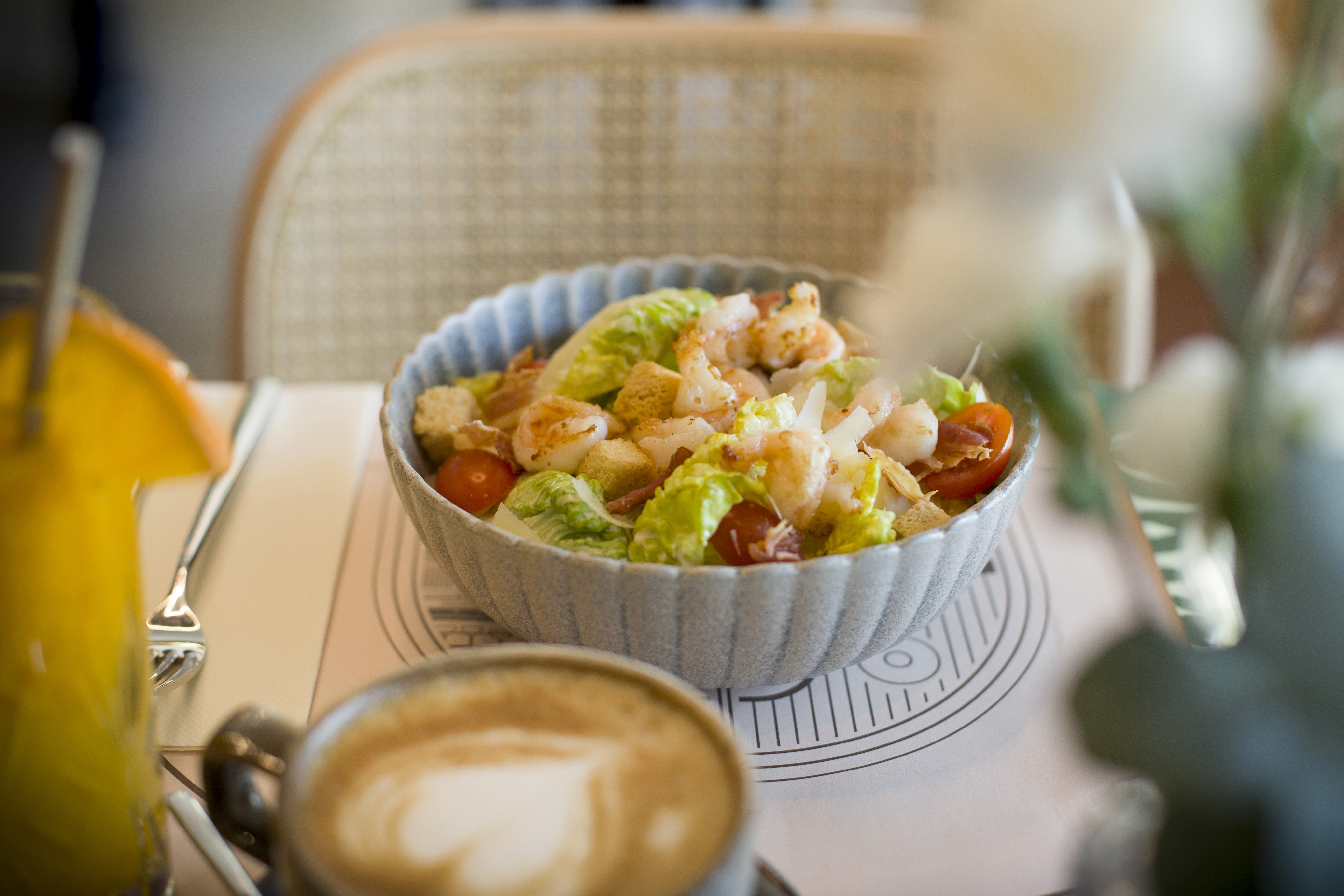 otwarta danie głowne sałatka cezar