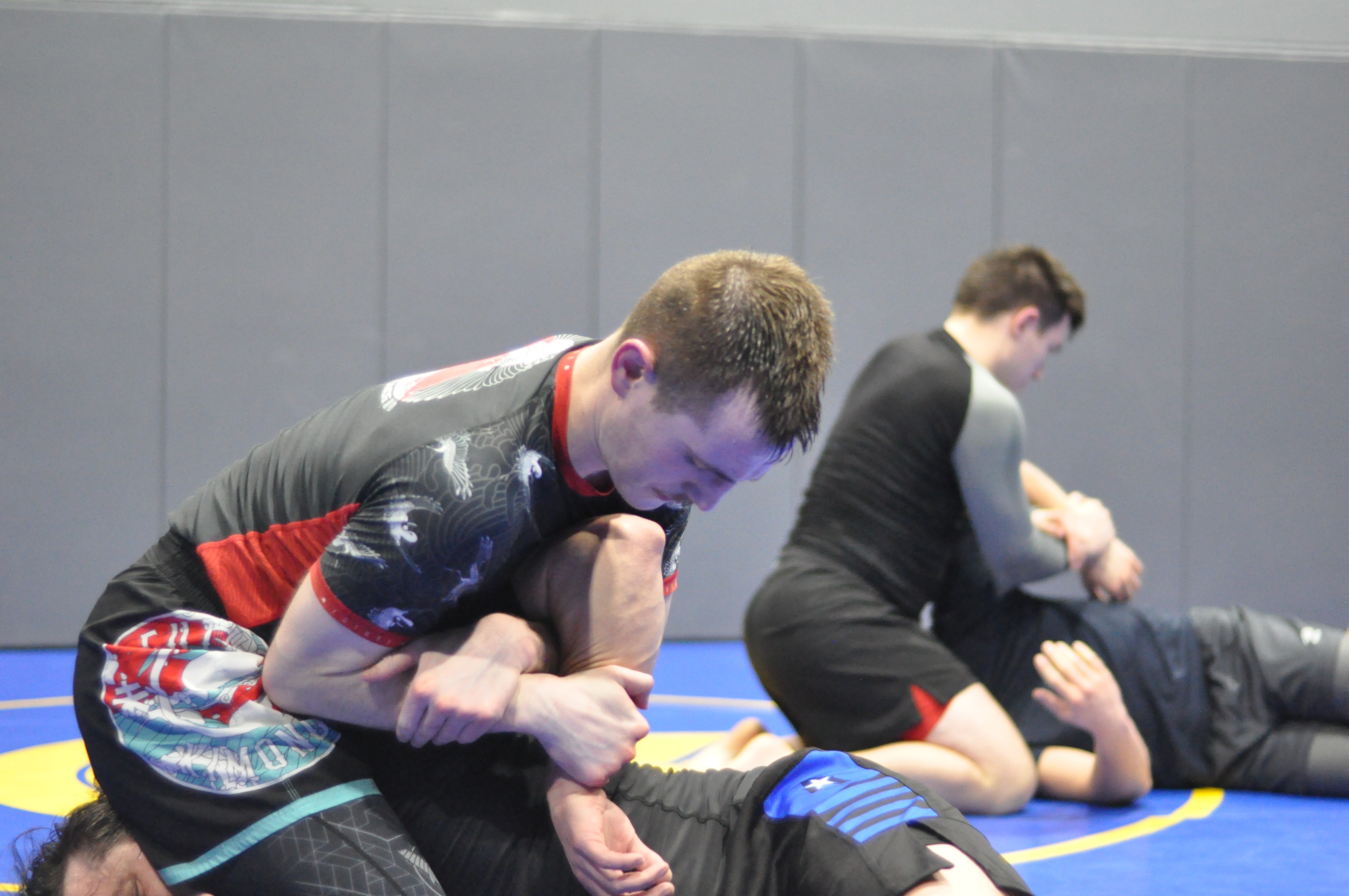 Going for a front headlock in jiu jitsu