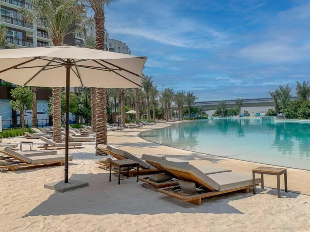 Dubai Creek Beach