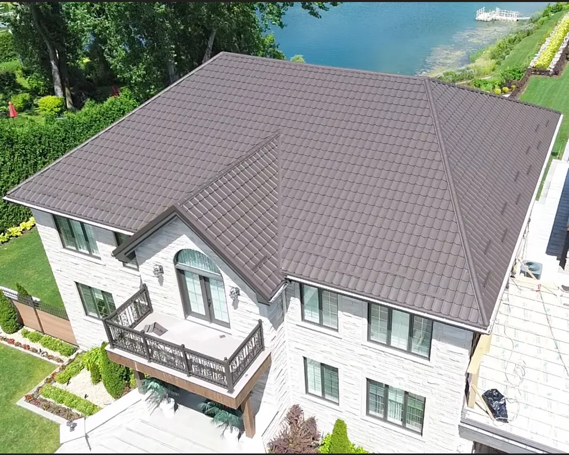 toiture en tôle d'acier