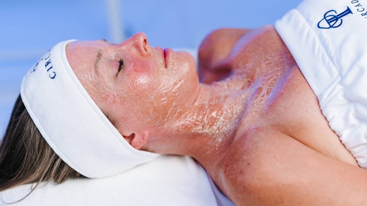 LuxeLift Facial