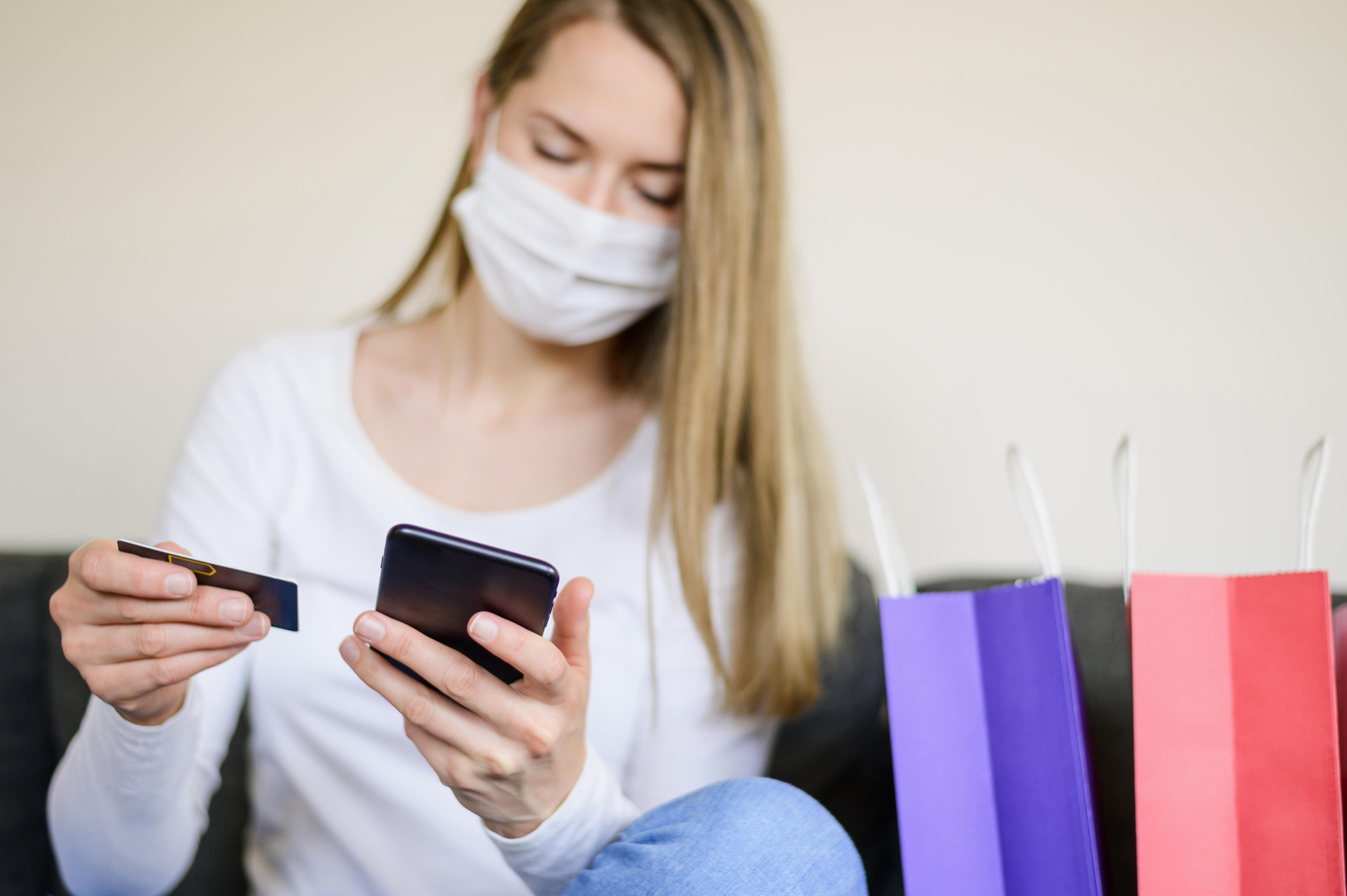 Reduce Cart Abandonment Using Instant Replies