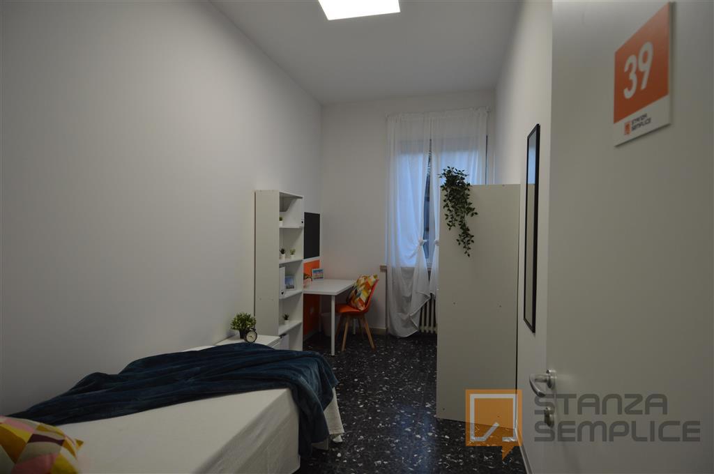 11.09 sqm room in Vicolo Franco Villa, Reggio Nell'Emilia