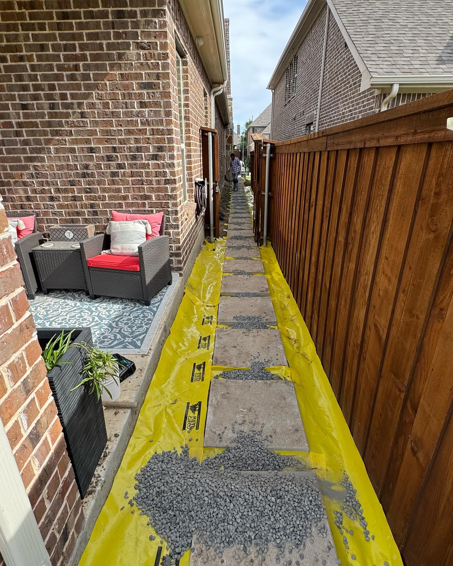 Le Constructions, Upgrade driveway, extemd patio, concrete repair near me, concrete contractors near me