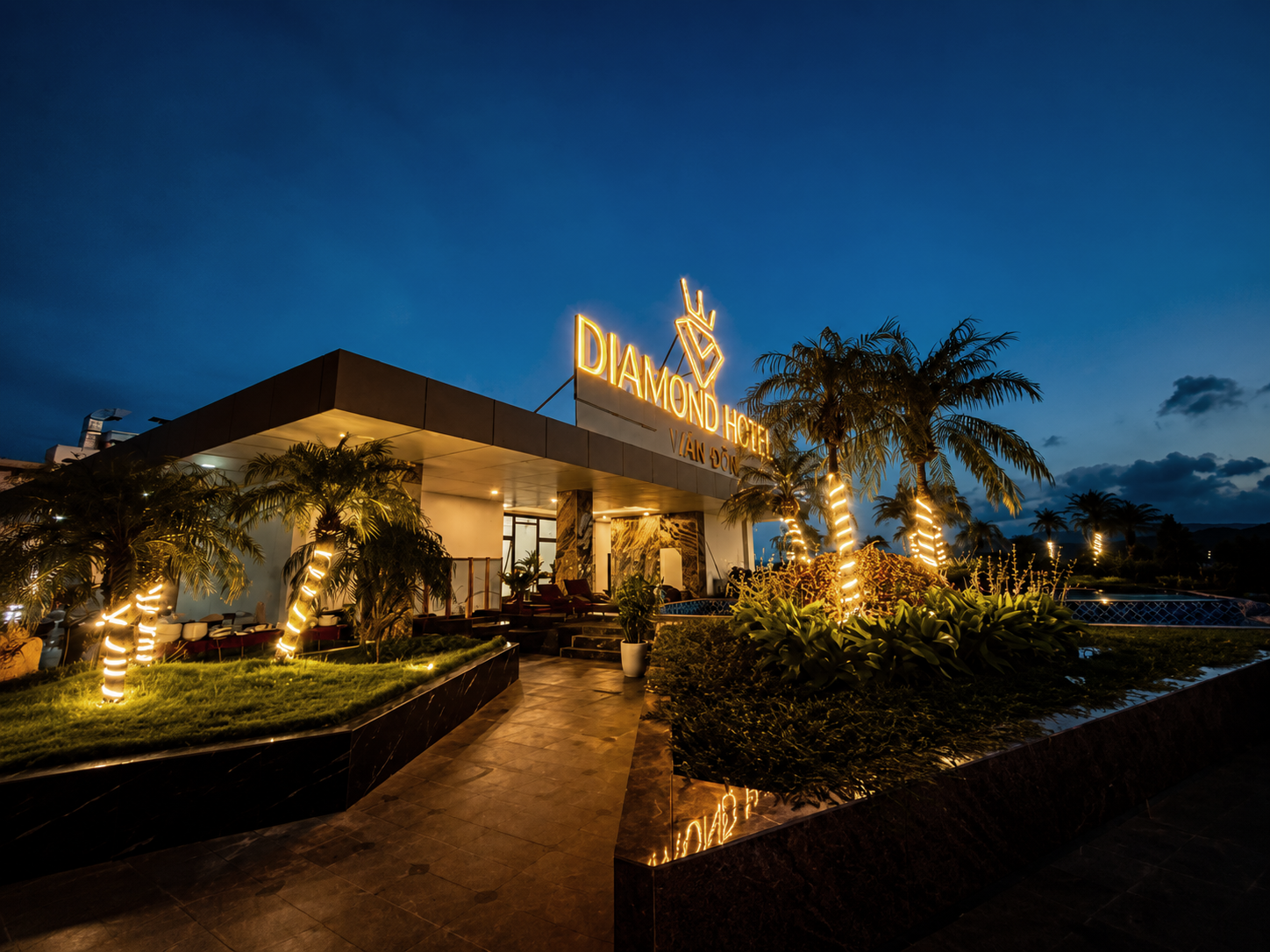 Không gian ngoài trời của Diamond Hotel Vân Đồn phục vụ sự kiện và giải trí