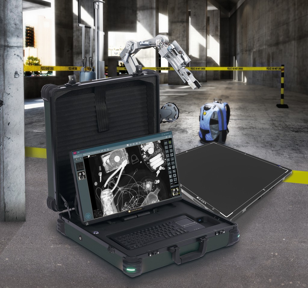 Unser Leonardo Koffersystem in einer Industriehalle