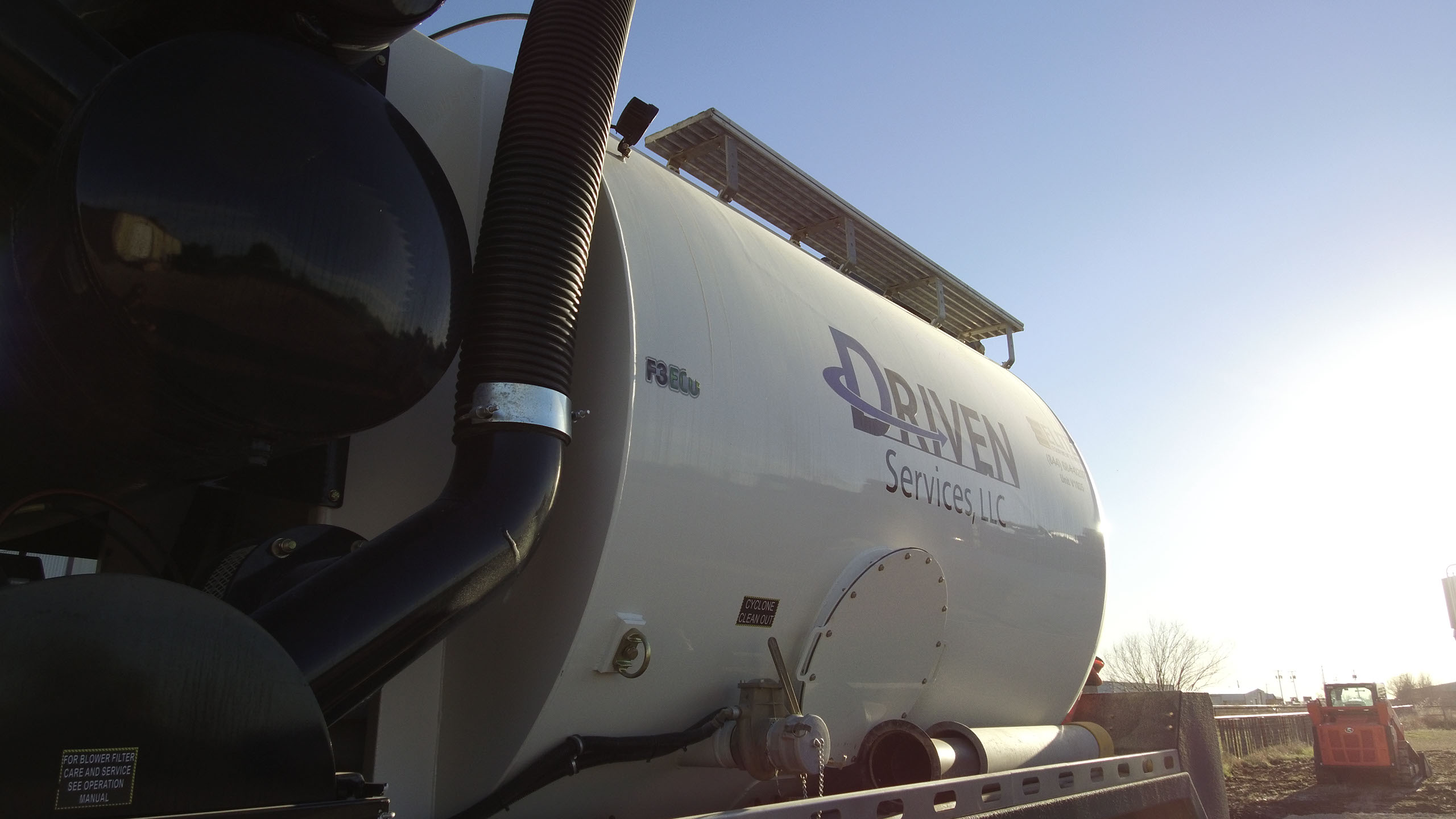 Coach explaining stuff to an athlete