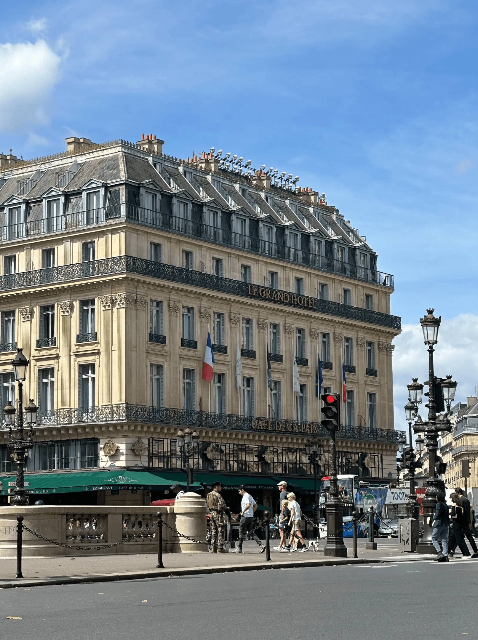Exterior Le Grand Hotel Paris