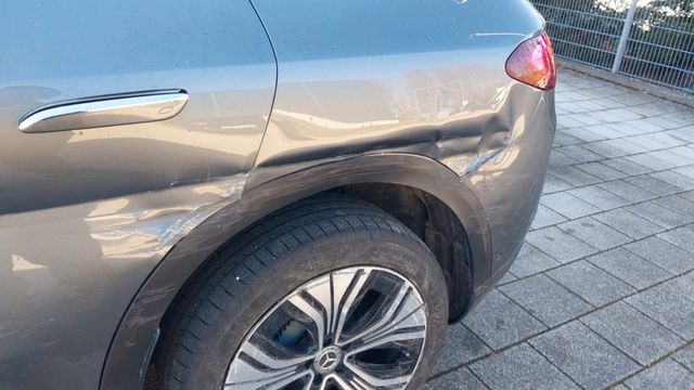 MERCEDES-BENZ EQE 2025 GREY Gebrauchtwagen - Galeriebild 25
