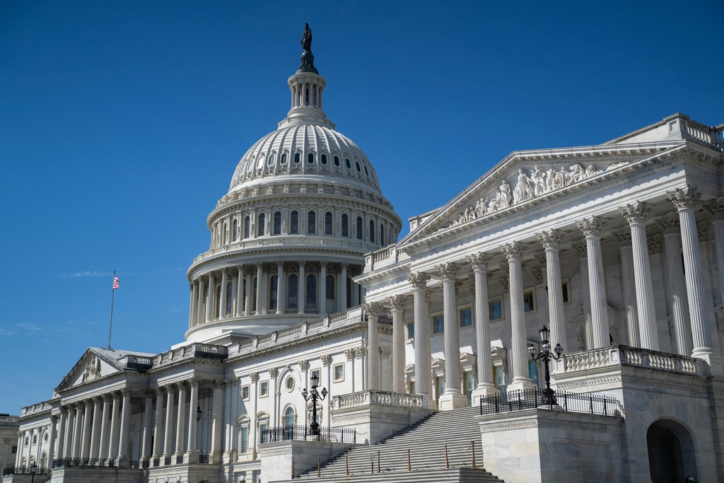 Stablecoin yield issue appears to have reached a compromise in Washington (Demian Du / Unsplash)