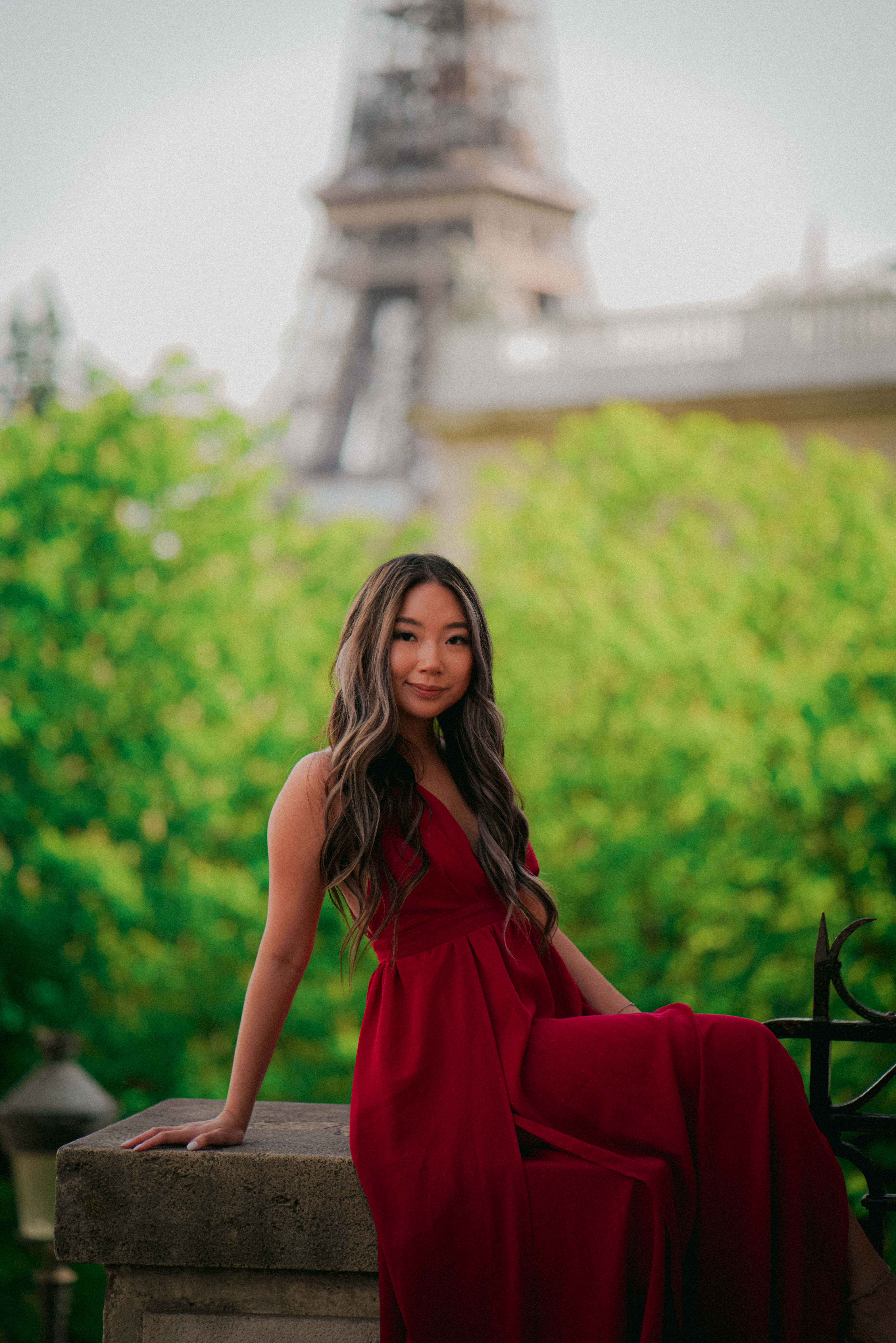 Paris Photographer - LeParisPro. Weddings, engagements, proposals, lifestyle and fashion photoshoots.