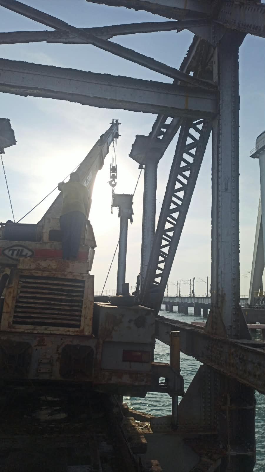 Pamban Bridge live work photo