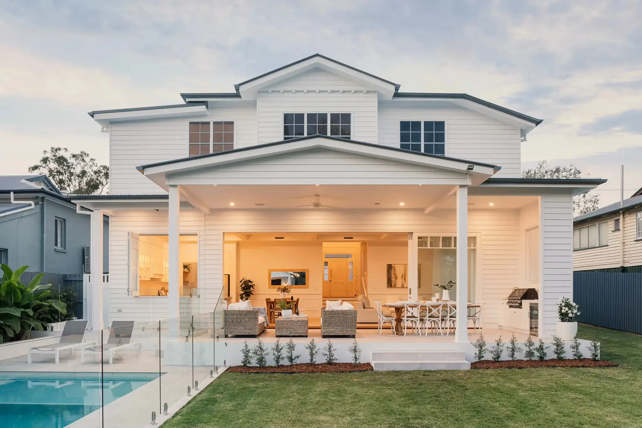 Outdoor entertainment area that can be used all year round