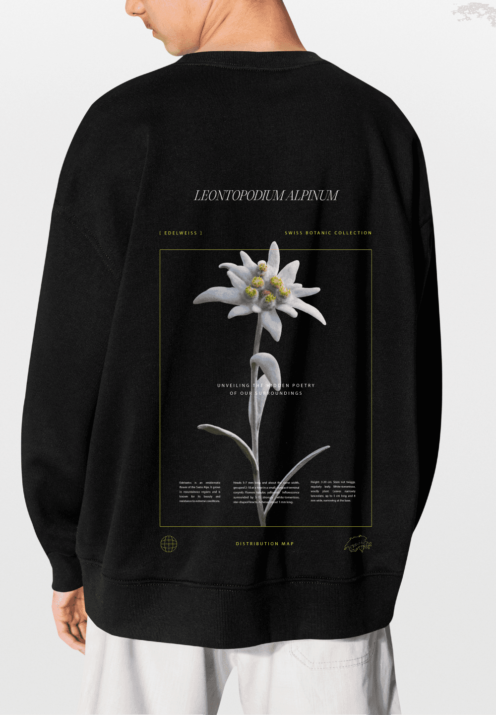 Black hoodie with a beatufifull flowers on the back