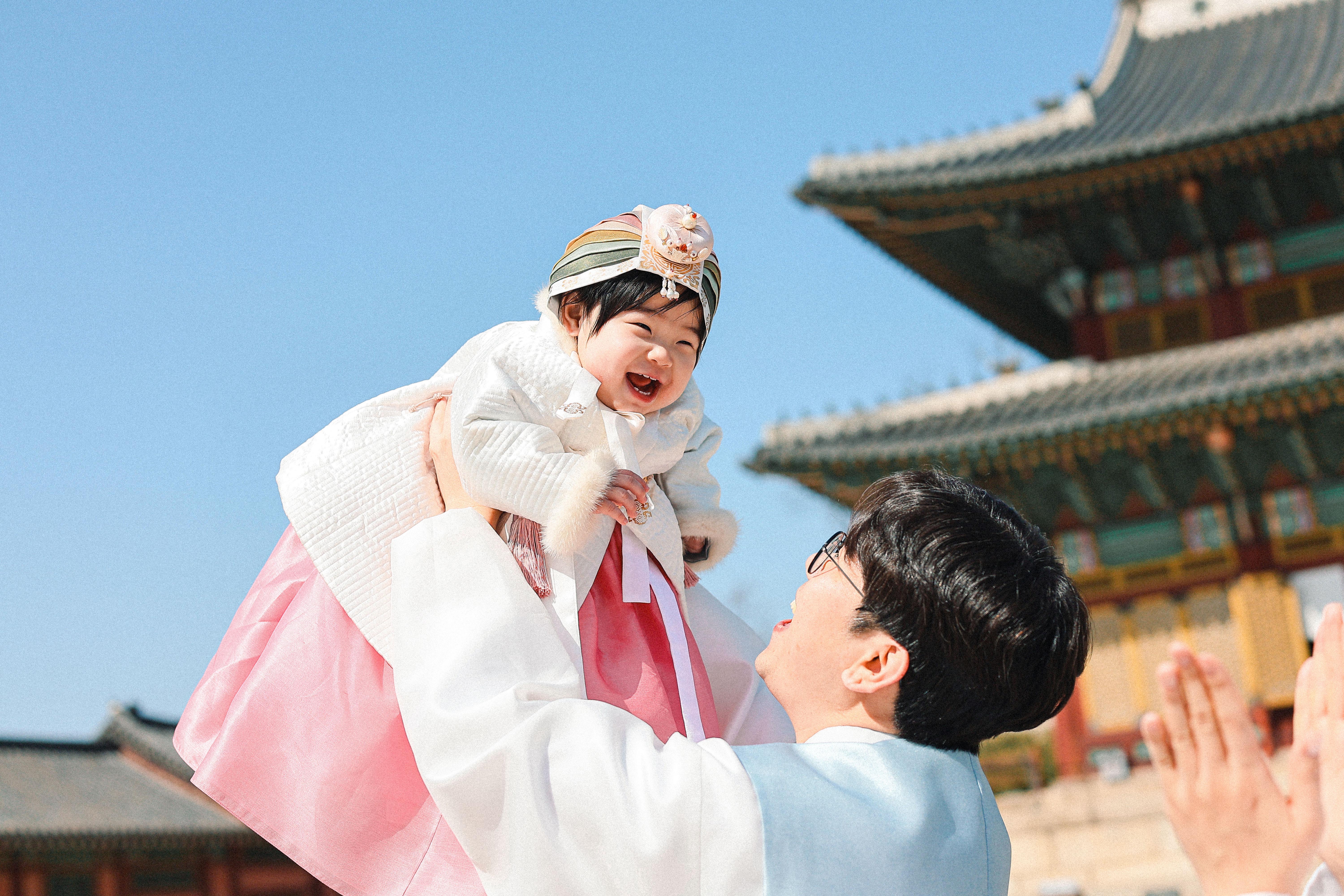 유일한옥 북촌점 소규모 돌잔치 후기 | 창덕궁 고궁스냅 노하우 - 차곡차곡필름