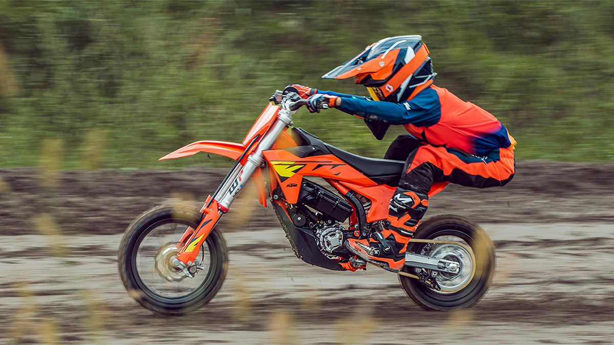 image of Motorcycle designer rouv design studio ktm kiska e3 E5 gasgas husqvarna off road electric motocross bike