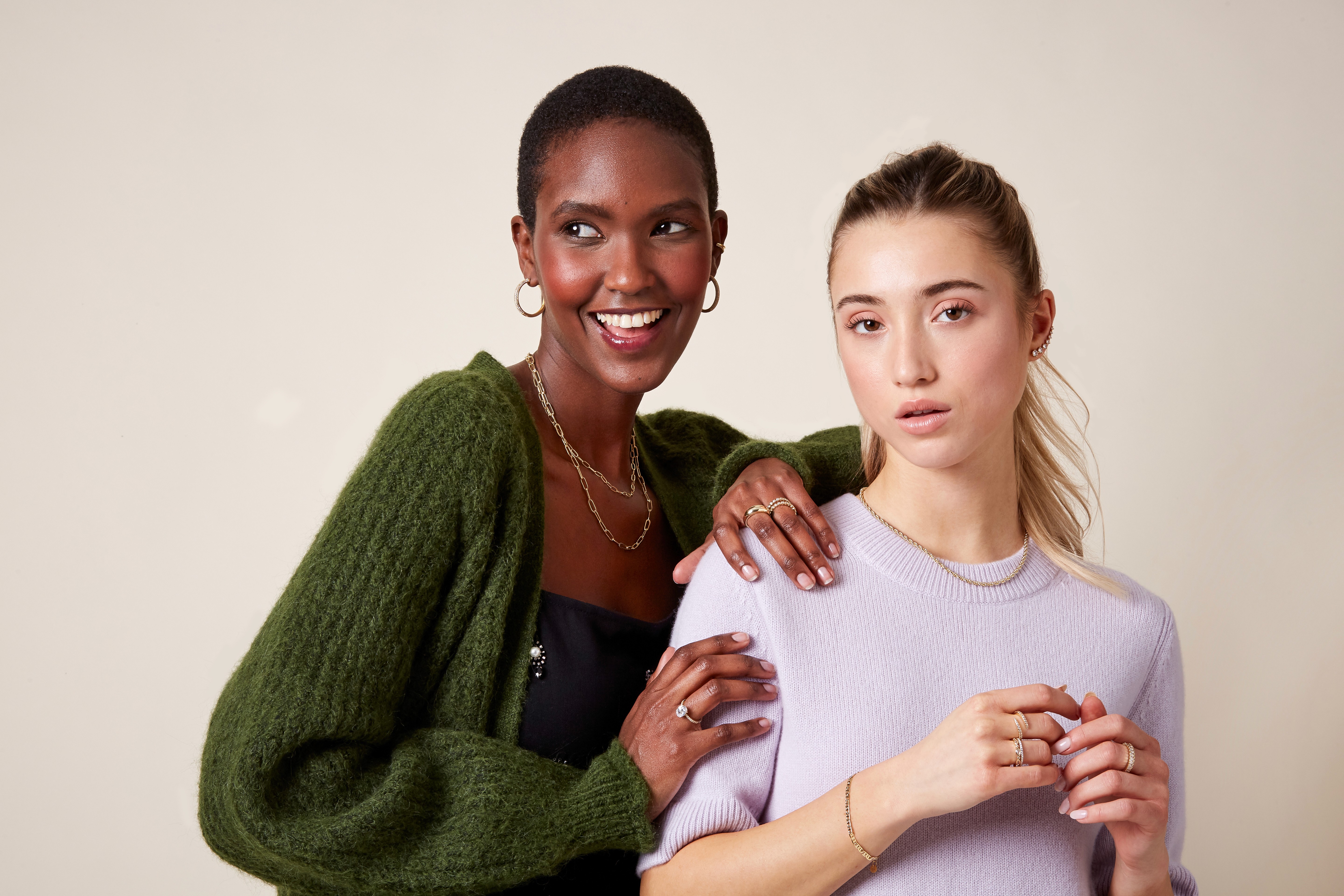 3 mobile screens for a job portanl app