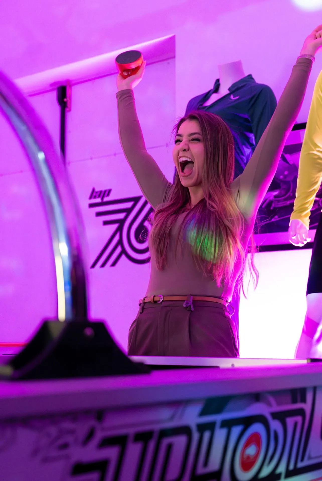 stoni hokej iznajmljivanje