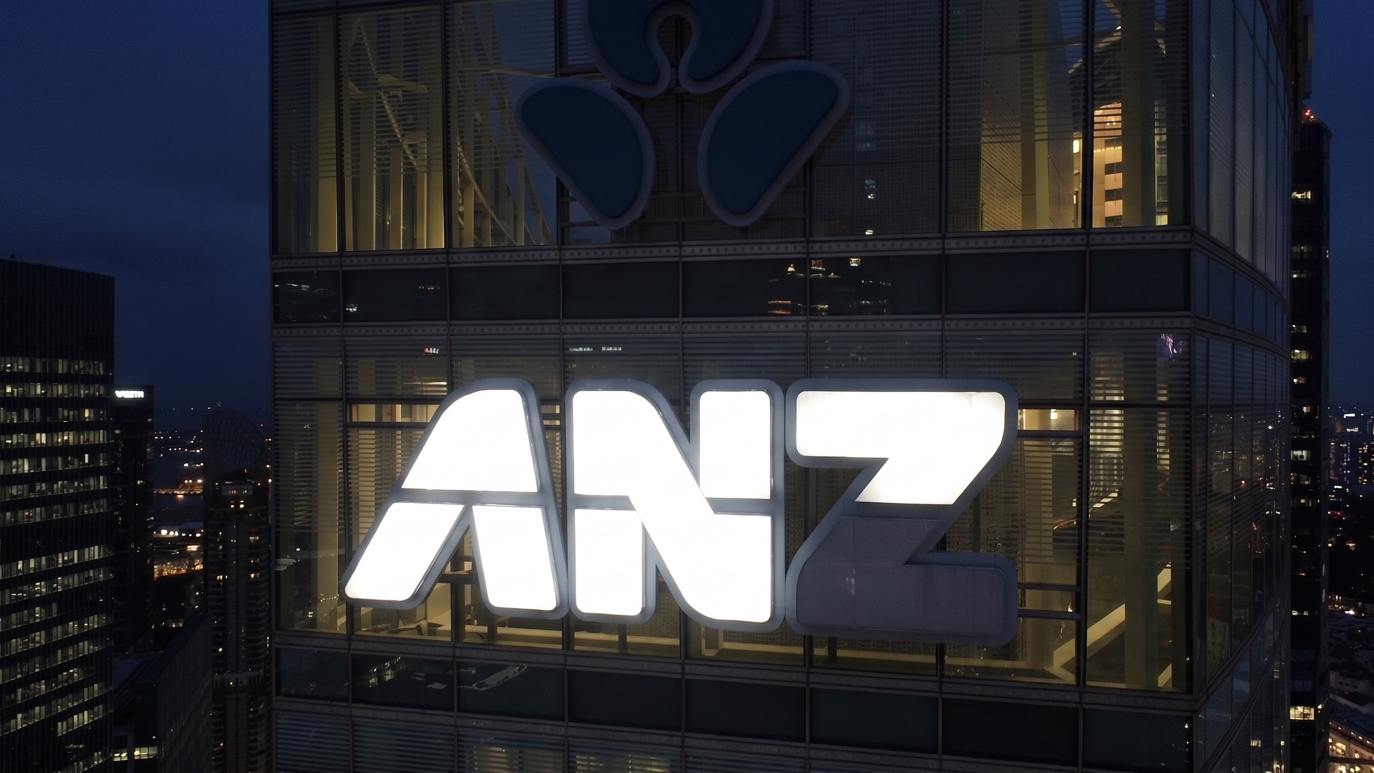 Building light signage on Ocean Financial Centre