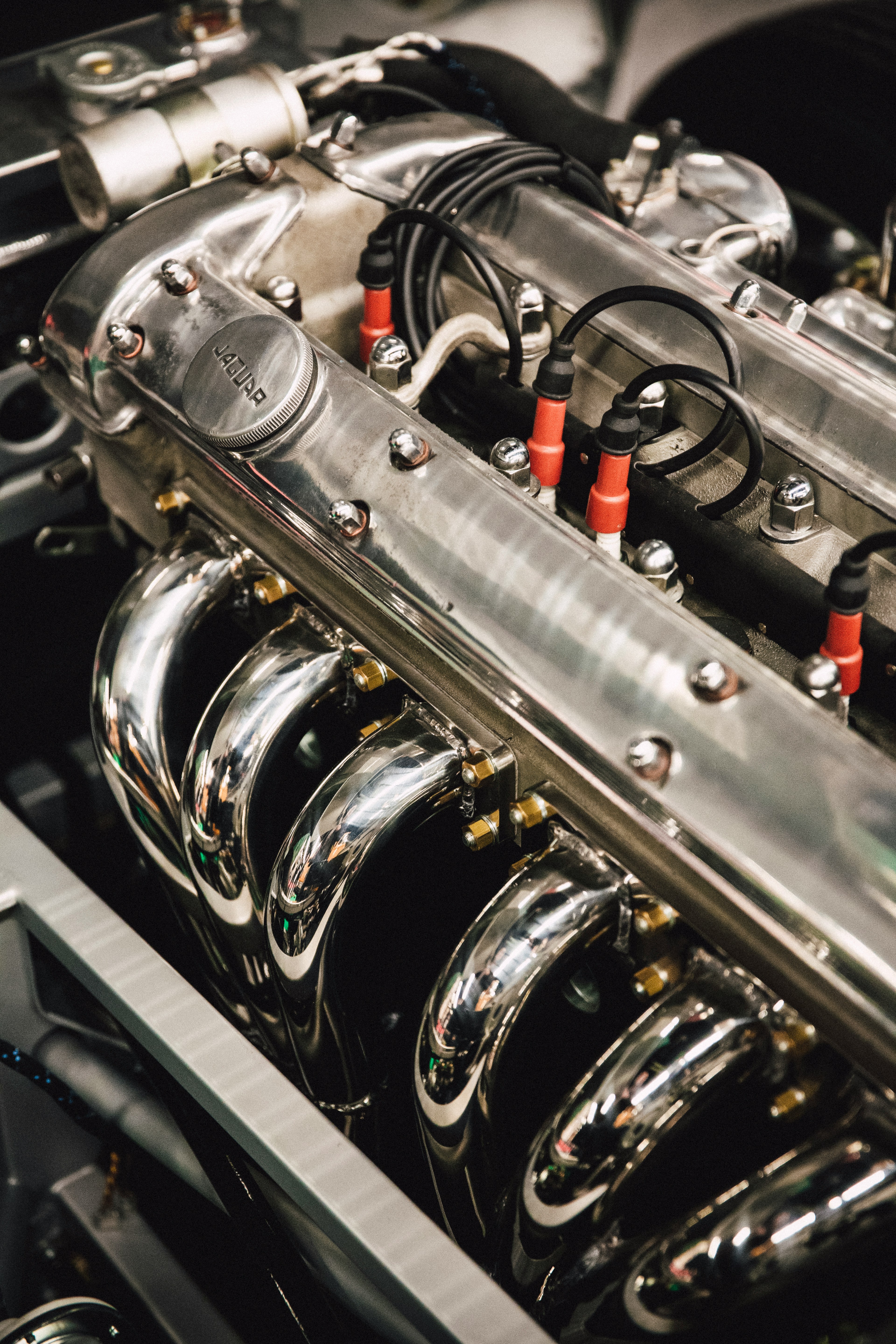 Image of an engine cold starting