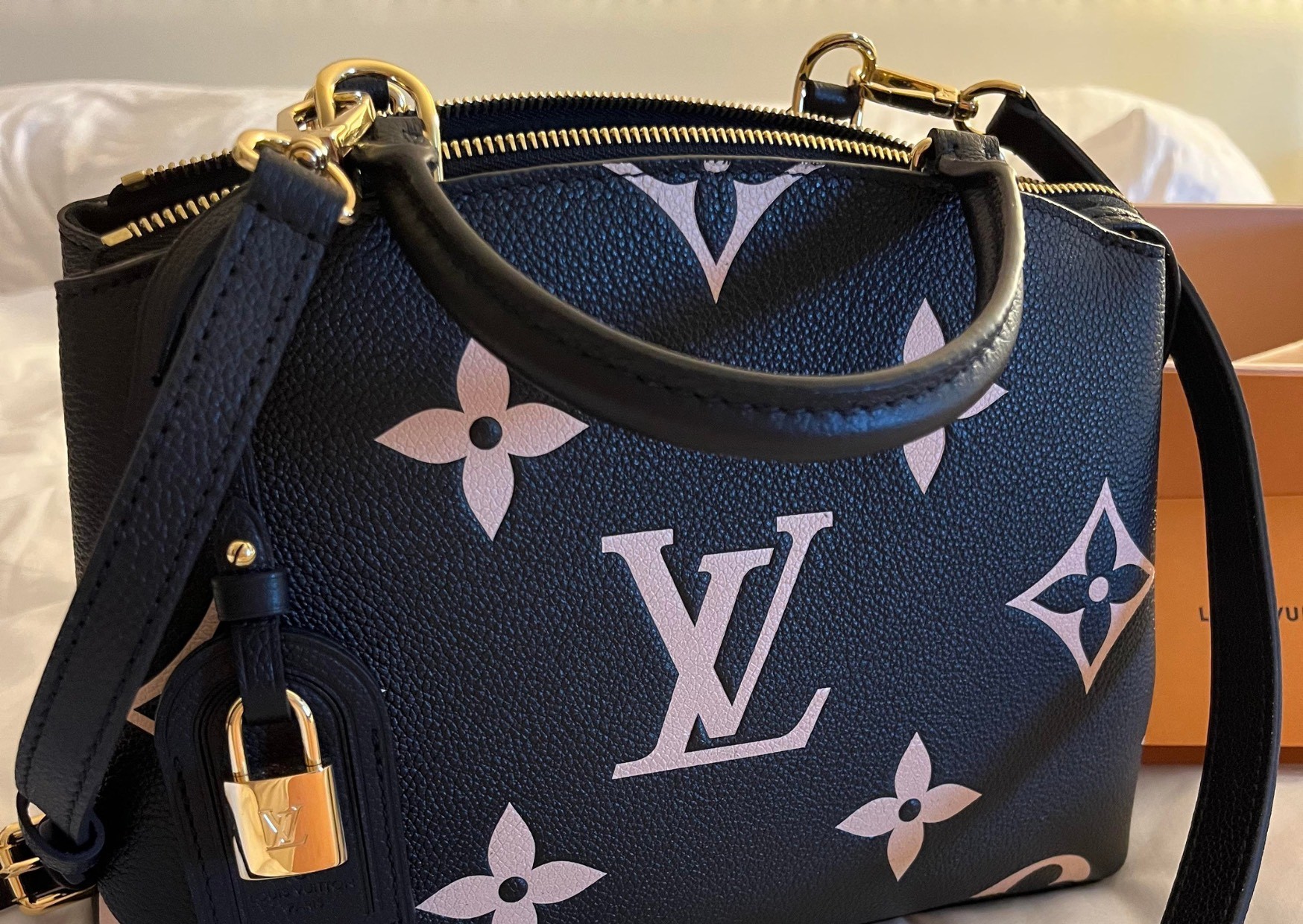 authentic real LV, Louis Vuitton Petite Palais Bag, designer luxury bags