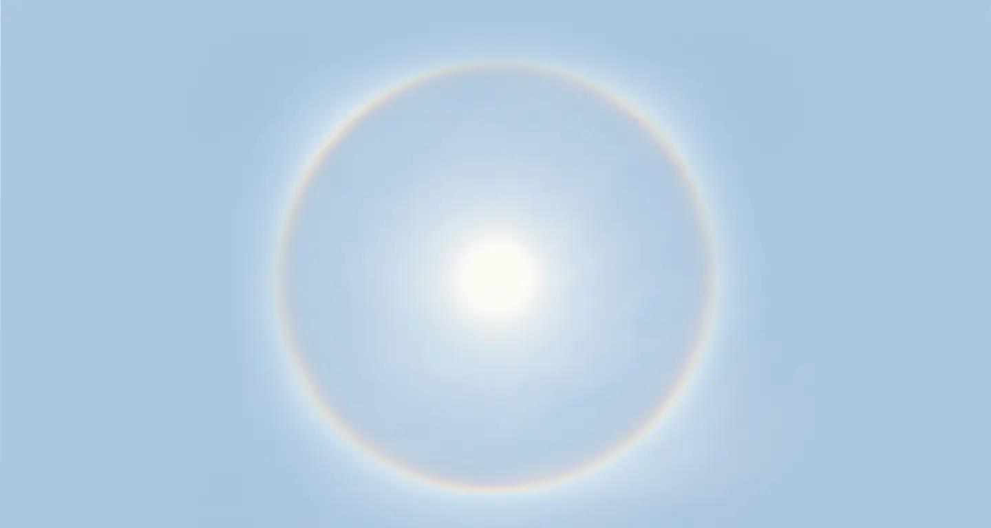 Zonnehalo aan de hemel, symbool voor energetisch werk en innerlijke balans