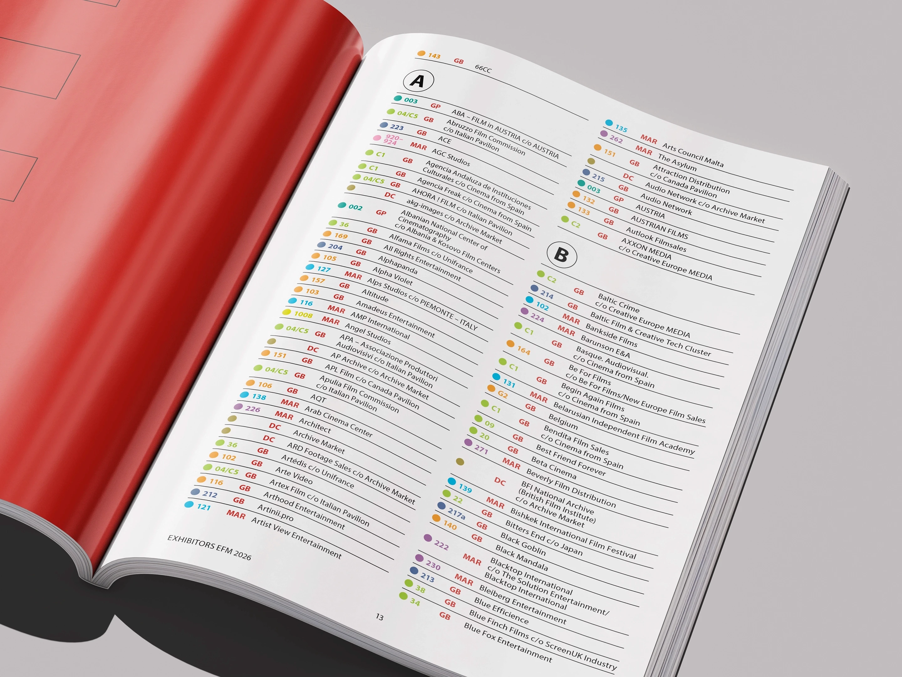 Berlinale EFM Guide 2026 Mockup: aufgeschlagene Ausstellerliste mit alphabetischer Sortierung und farbcodierten Standnummern