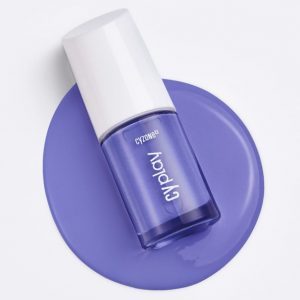 Diseño de uñas en tono soft Pink y lavanda para uñas cortas