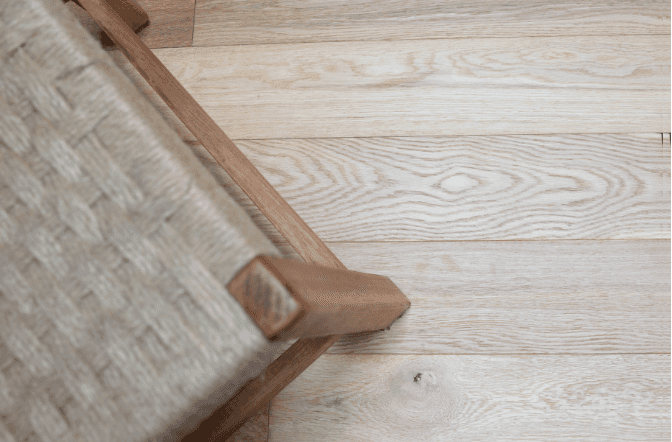 Roble 125 Veta Tallada