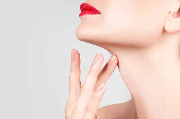 Lipo de papada - Dr Bruno Gomes Bucomaxilo