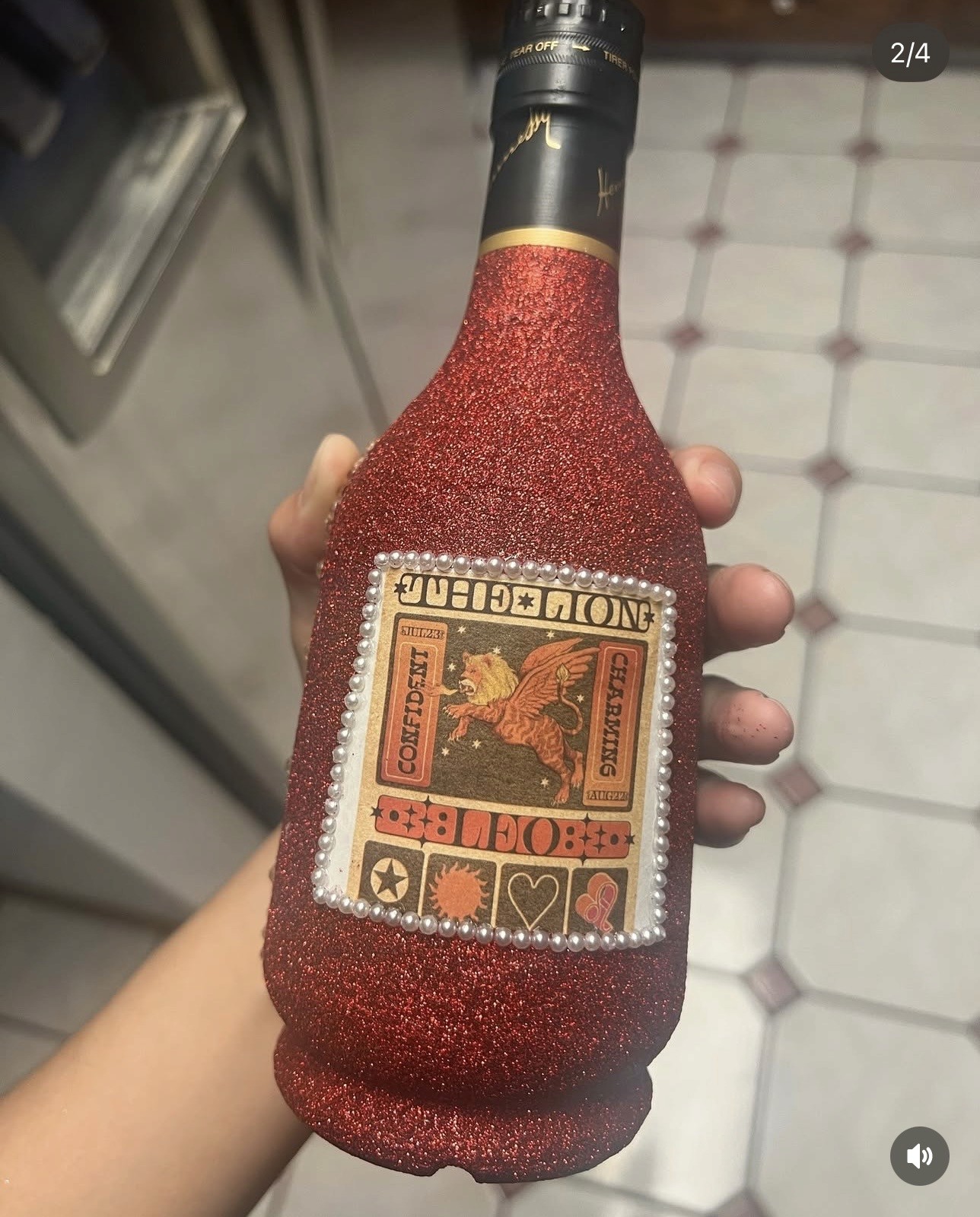 Past glitter bottle commission 6