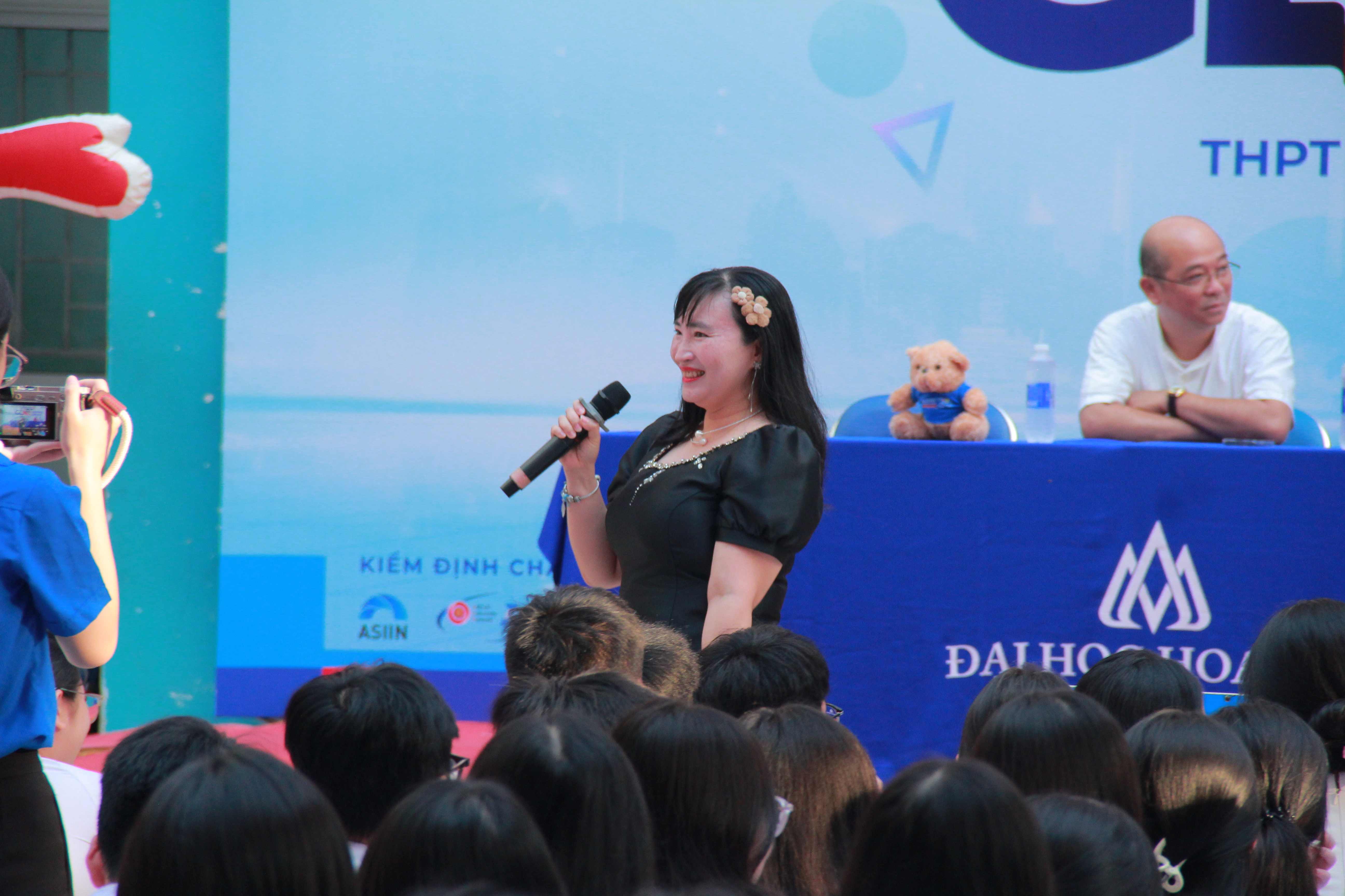 Chọn ngành không mông lung: HSU Tour đến với THPT Nam Kỳ Khởi Nghĩa