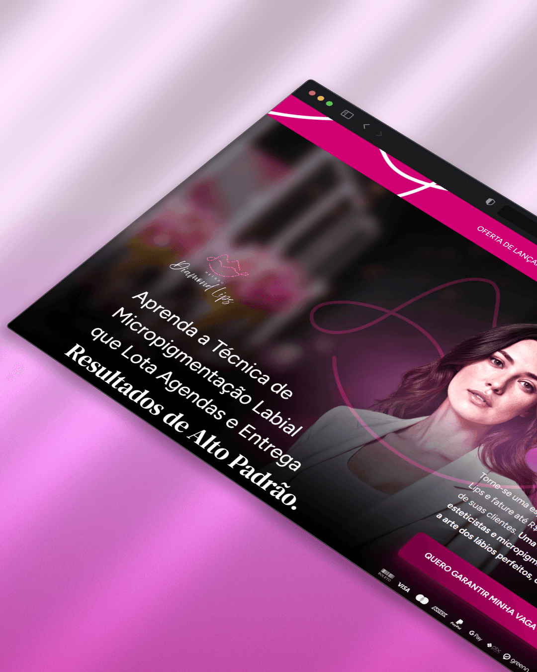 speaker with a half white half green background