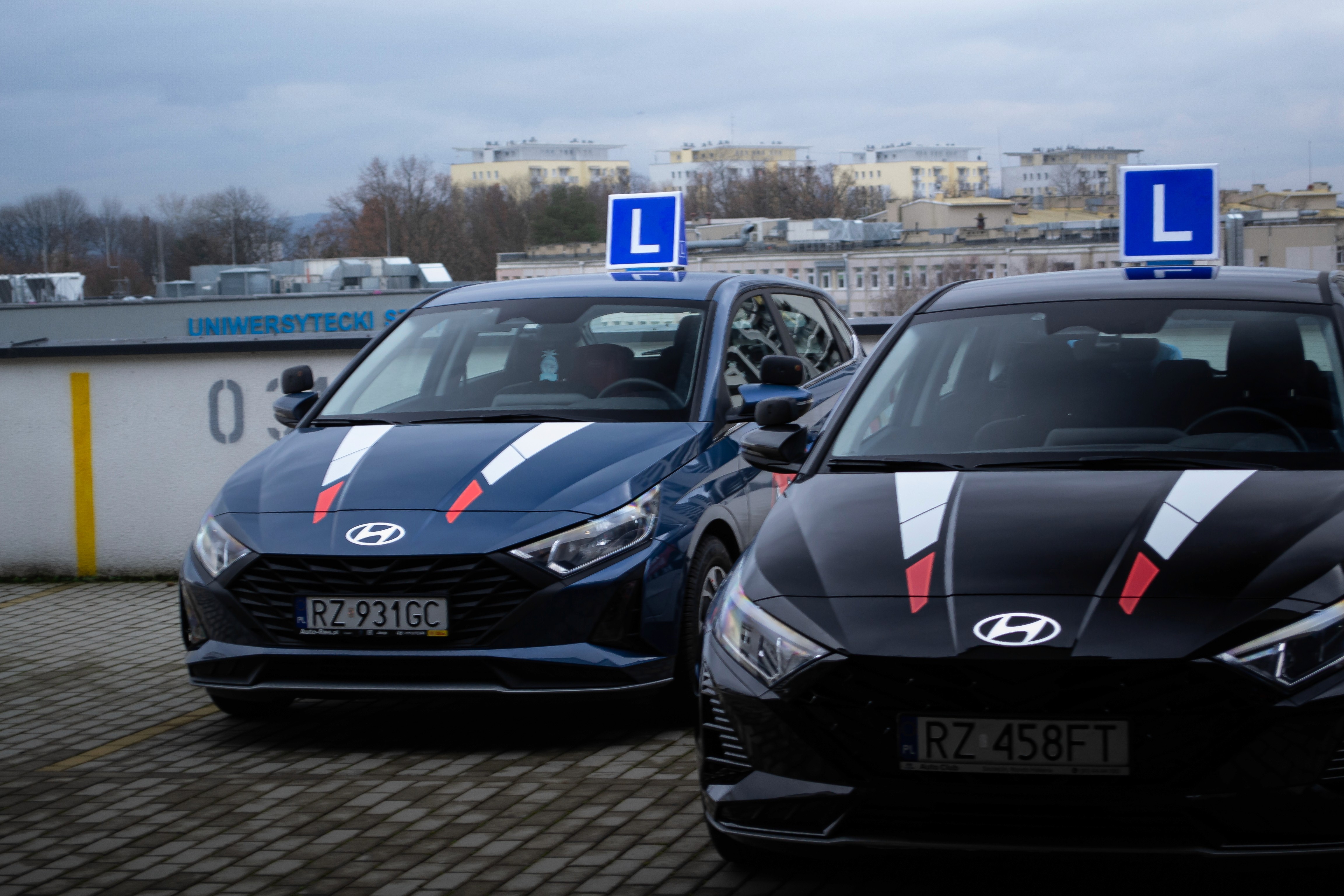 Samochód w szkole nauki jazdy OSK You Can Drive w Rzeszowie.