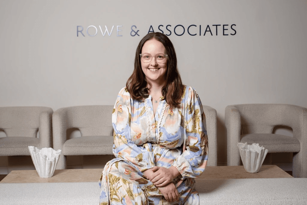 Portrait of Caitlin Hill | Clinical Psychologist 