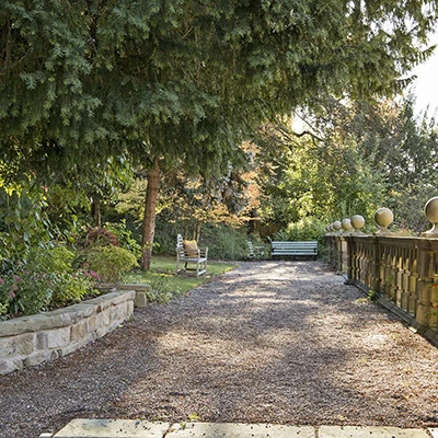 The hotel and accomodation for the hartingtons heritage tours tour of Derbyshire, Dalry House garden pathway