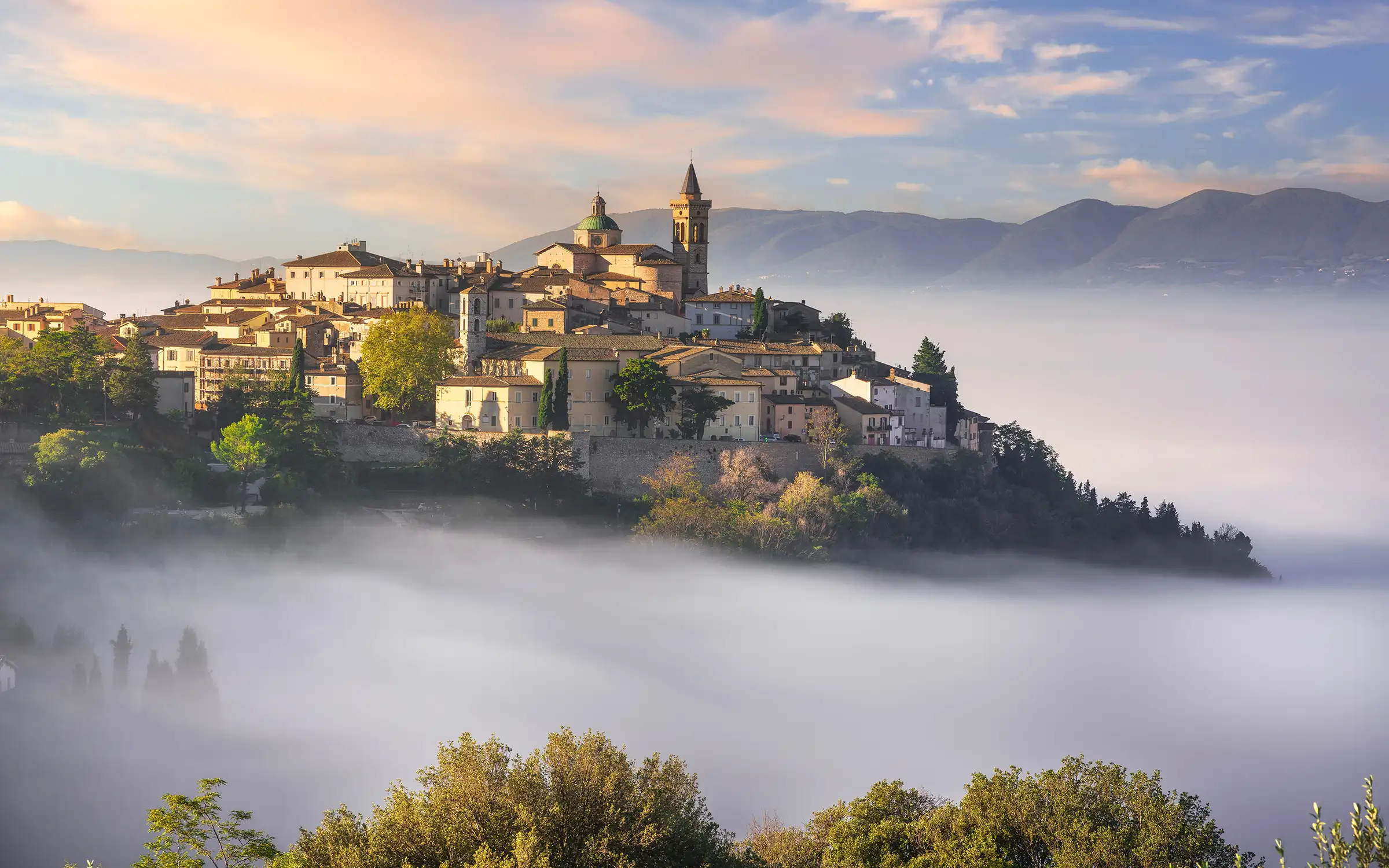 To ukers pluss-tur i Umbria, 2026