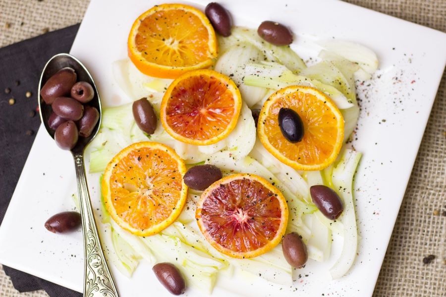 Pranzo detox: insalata finocchi, arance e olive