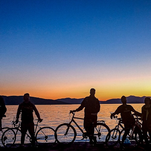 埃伊纳港的日落