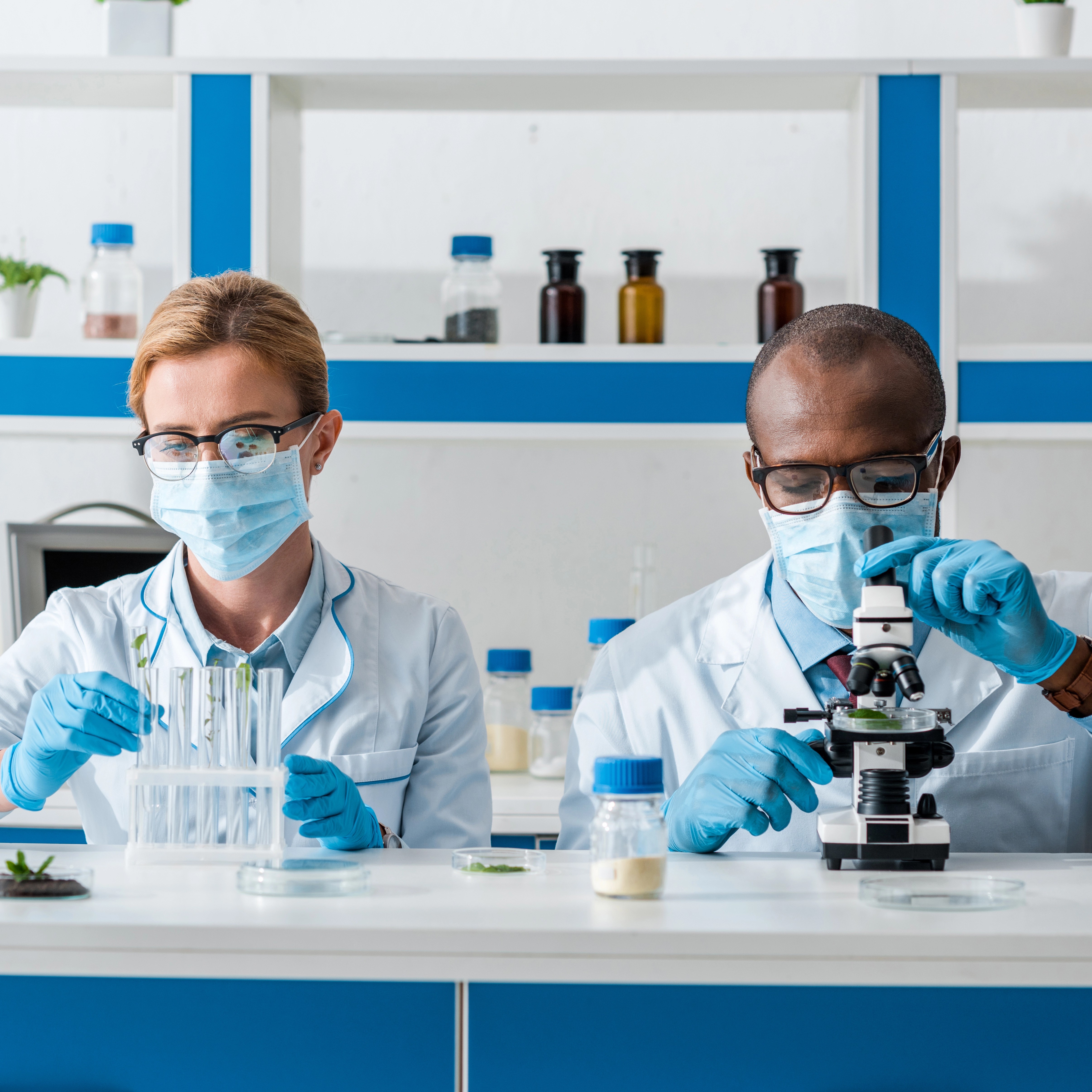 Laboratory assistant