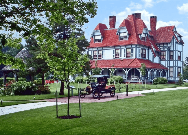 Image of the Emlen Physick estate